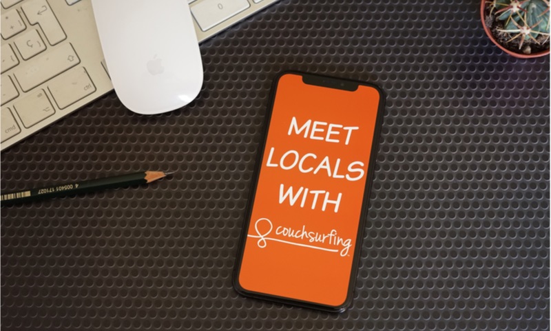 meet locals with couchsurfing