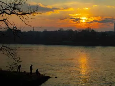 fisherman riverwalk chattahoochee river columbus georgia