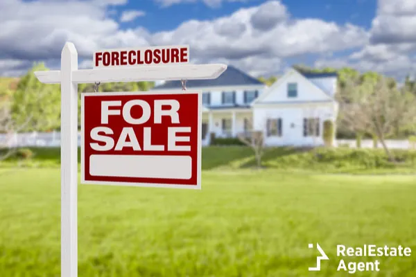 Foreclosure sign 