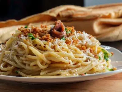 spaghetti pasta mollicata breadcrumbs