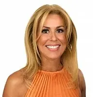 Patricia Moccia, <Br>Licensed Associate Broker