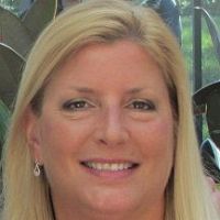 Donna Hall real estate agent