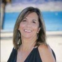 Lisa Turner real estate agent