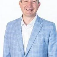 Karl Miller real estate agent