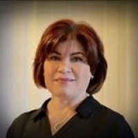 Laura  Fernandez real estate agent