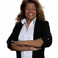 Suzette Moore real estate agent