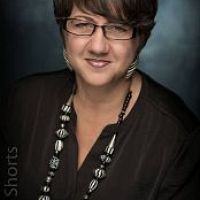 Laura Bloomer real estate agent