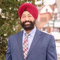 Ranbir Singh real estate agent