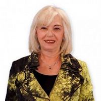 Gabriela Bunea real estate agent