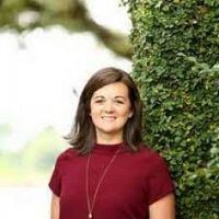 Lauren Call real estate agent