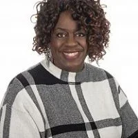 Robin White real estate agent