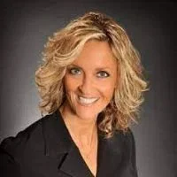 Jenni  Thompson real estate agent