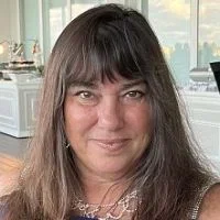 Paula B. Lee real estate agent