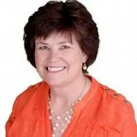 Pam Vaughn real estate agent