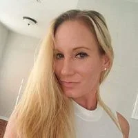 Rina  Rivera real estate agent