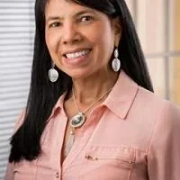 Guillermina Tavares real estate agent