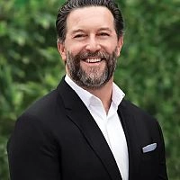 Alan Parker real estate agent