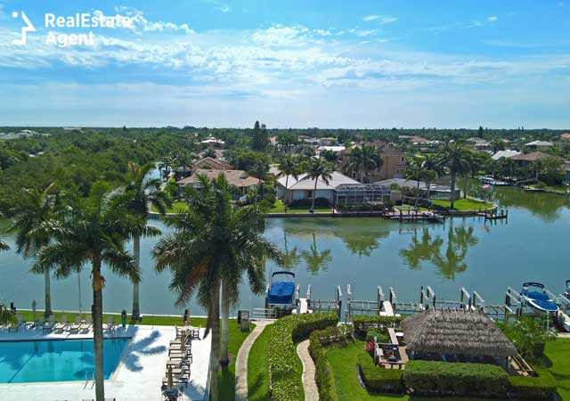 the bay view in Naples FL