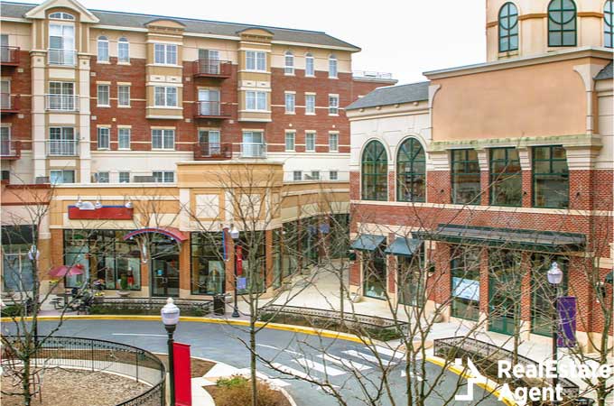 Scenery of Shopping street in Fairfax VA