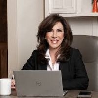Kim Ross real estate agent
