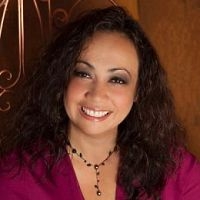 Sonia Azizian real estate agent