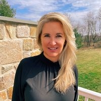 Pat Harvey real estate agent