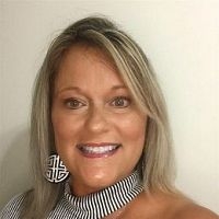 Tracy Sexton real estate agent